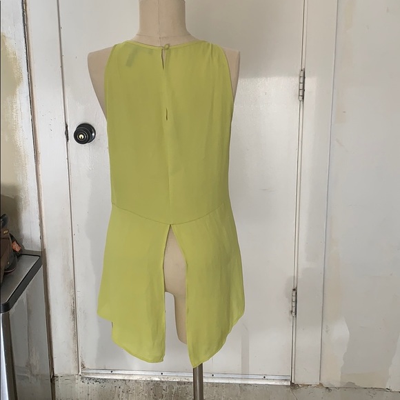 BCBG Maxazria "Caralyn" Lime Green Top - Picture 3 of 6